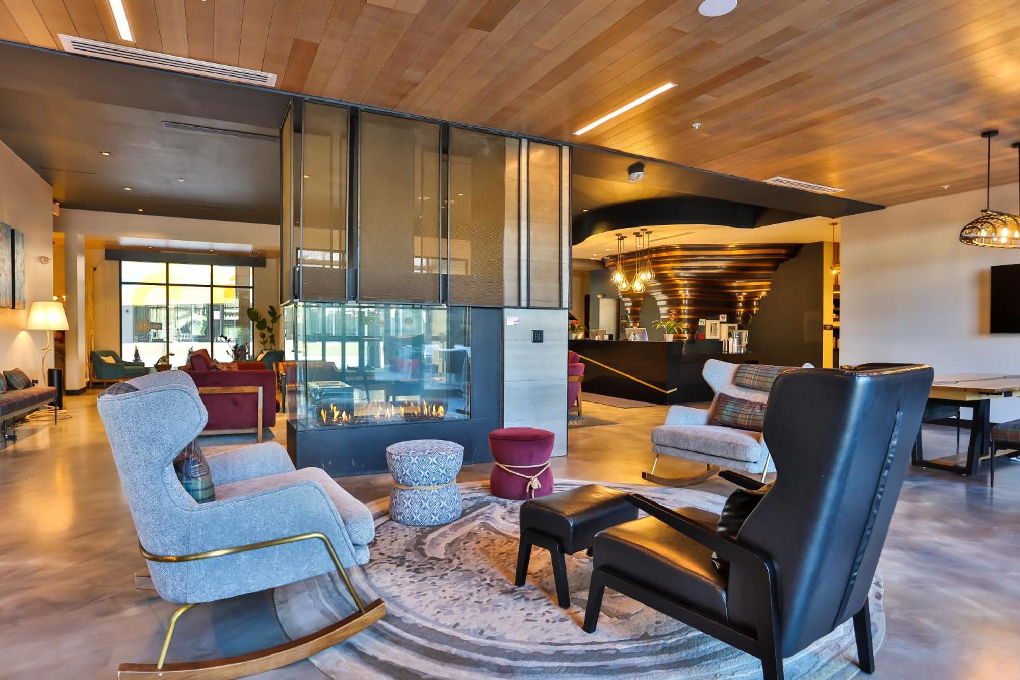 Hotel Indigo - Silverthorne By Ihg Exterior photo